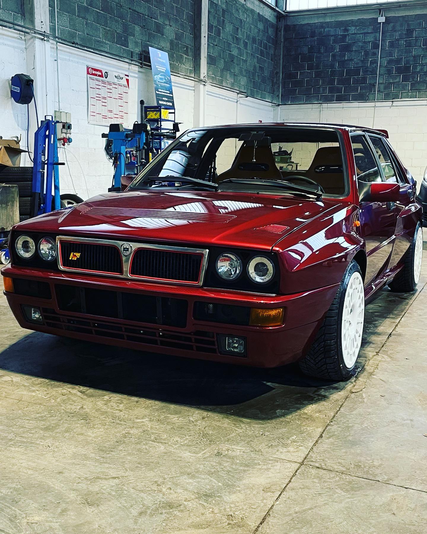 Lancia Delta Integrale HF rossa dopo lucidatura — c.f. detailing